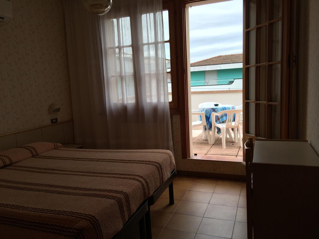 Hotel Royal Misano Adriatico Buitenkant foto